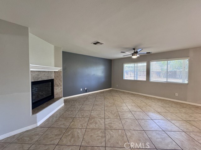 Building Photo - 37876 Amberleaf Ct