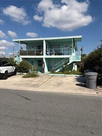 Building Photo - 11425 1st St E