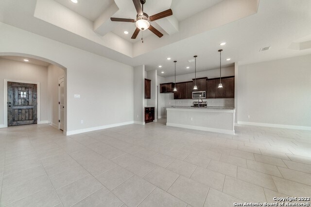 Building Photo - 205 Park Cir