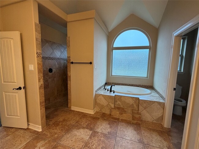 Building Photo - 28264 Rose Ln