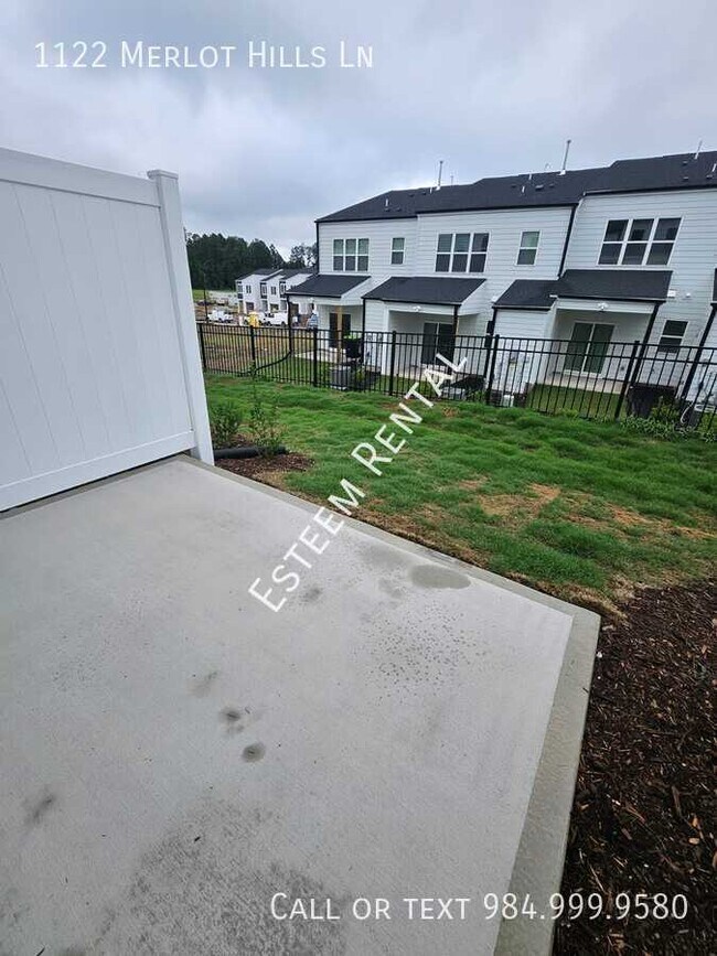 Building Photo - 1122 Merlot Hills Ln.