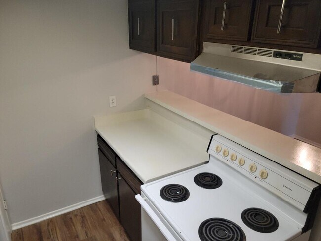 Kitchen - 5831 Harvest Hill Rd