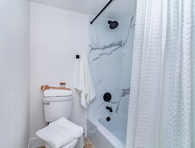 Building Photo - Astrid Place, Fair Oaks - Modern Luxury Townhomes