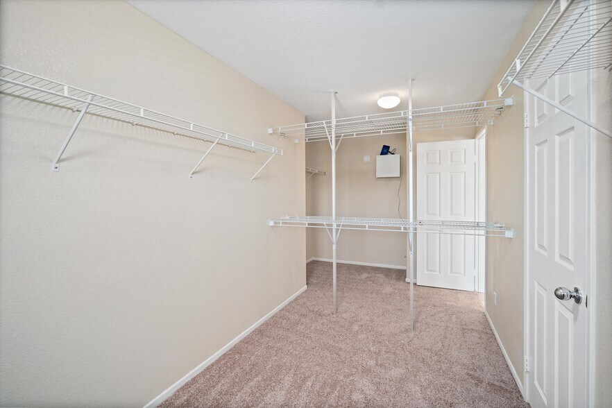 Building Photo - 26426 Mare Ln