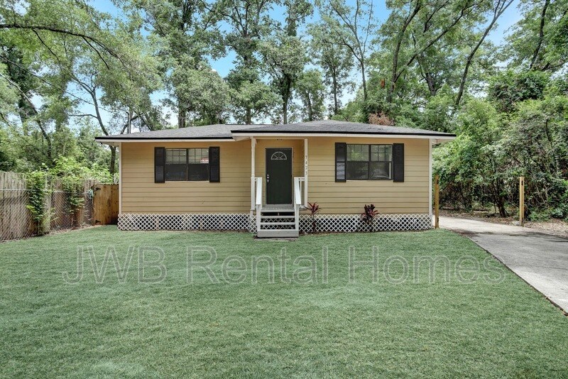Primary Photo - 7423 Orlando Ave