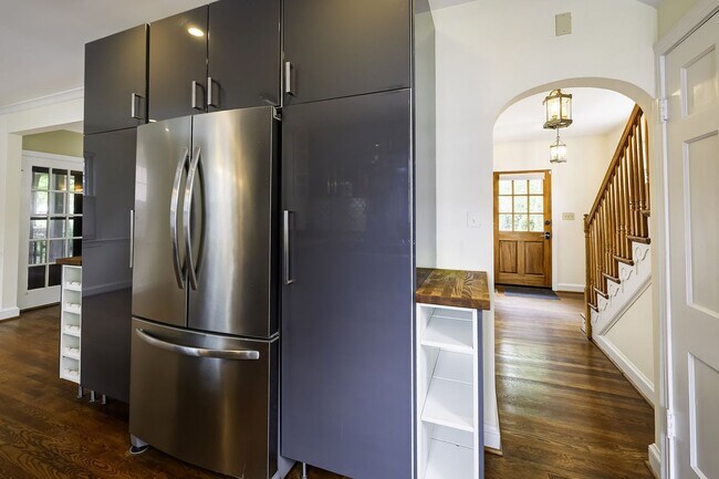 Building Photo - NW DC - Timeless Elegance Meets Modern Comfort in AU Park (with Pool!)