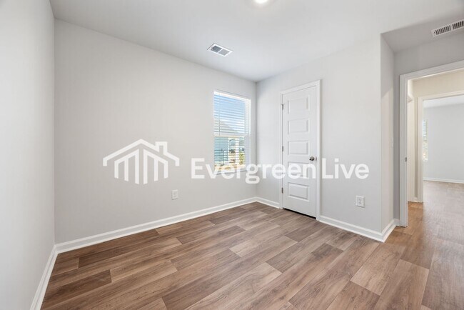 Building Photo - 1238 Willow Oaks Wy