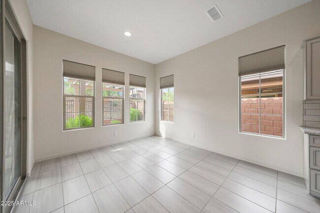Building Photo - 32360 N 133rd Dr