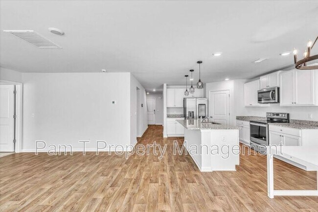 Building Photo - 512 Turpentine Trl