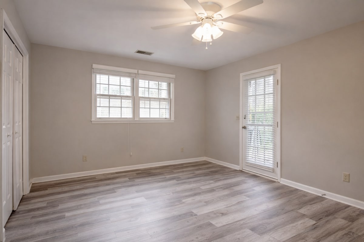 Building Photo - 9073 Carroll Manor Dr