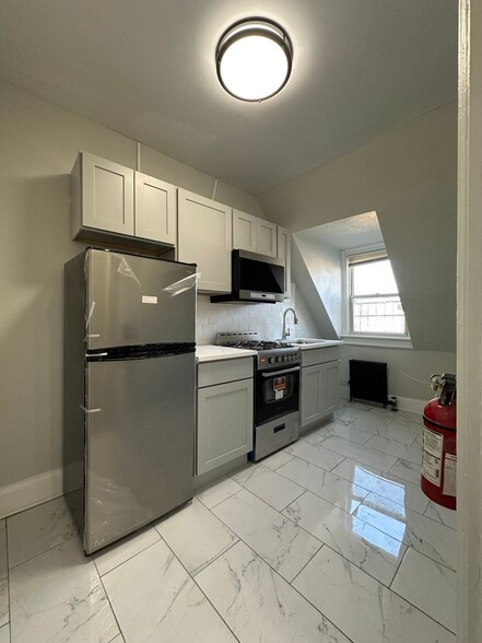 Interior Photo - Grove St Apartments