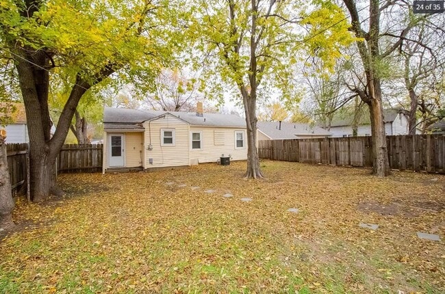 Building Photo - 1839 S Mosley Ave