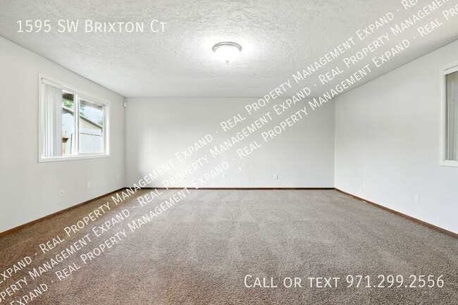 Building Photo - 1595 SW Brixton Ct