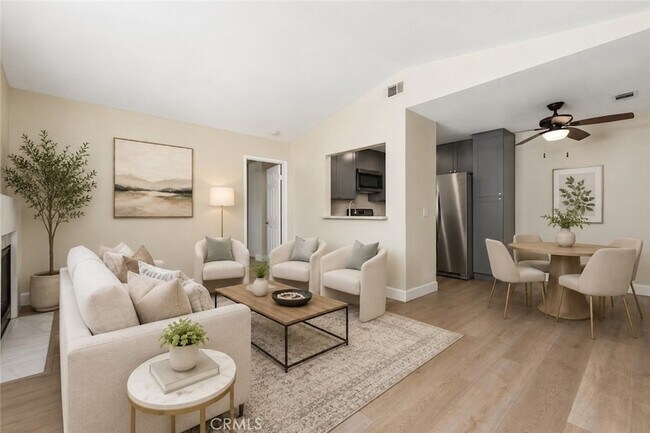 Building Photo - 30 Gavilan
