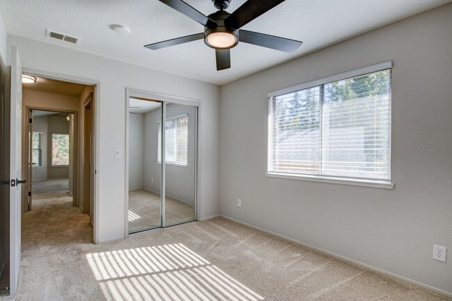 Building Photo - 9526 Victorian Wy