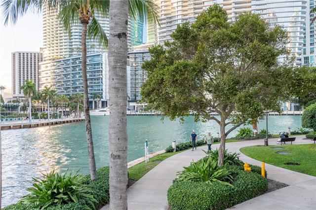 Building Photo - 901 Brickell Key Blvd