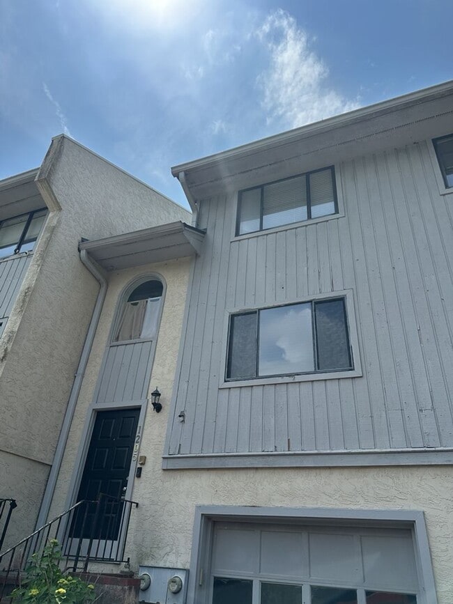 Building Photo - 2 Story Townhome near Augusta National!