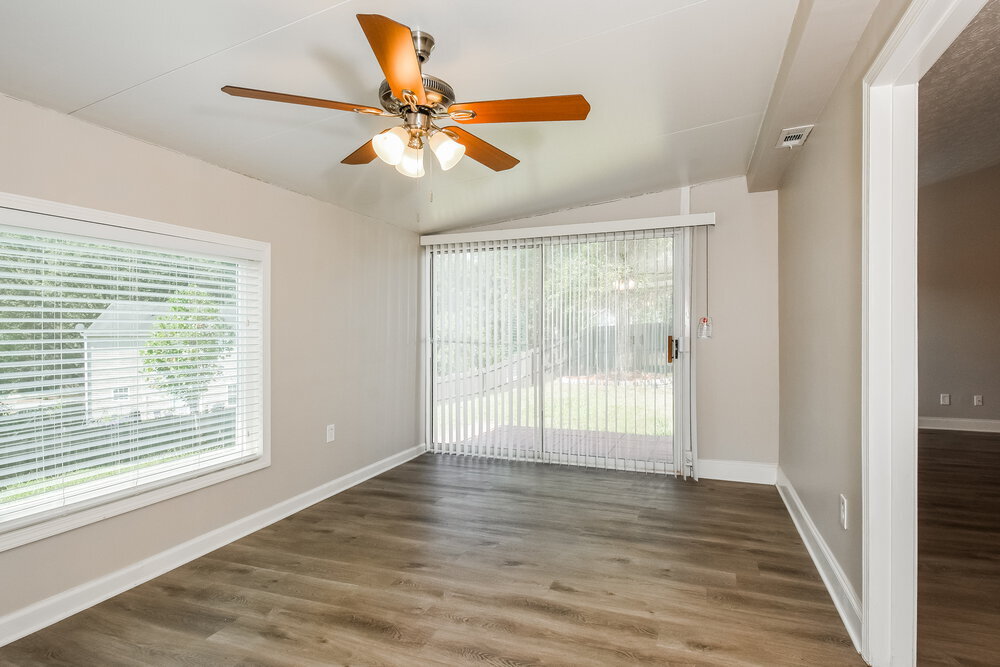 Building Photo - 3223 Deer Valley Dr NW