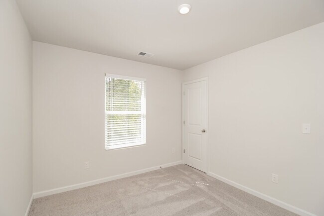 Building Photo - 146 Fields Crossing