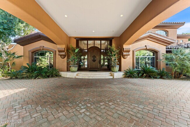 Building Photo - 11571 E Cochise Dr