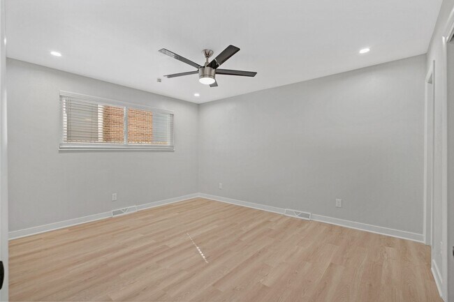 Building Photo - 4558 S Laredo St