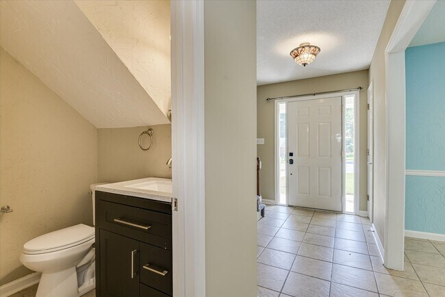 Building Photo - 630 Citation Ct