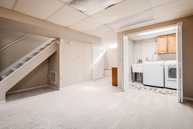 Building Photo - 4931 Leybourne Dr