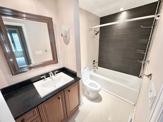 Building Photo - 13982 E Arizona Ave