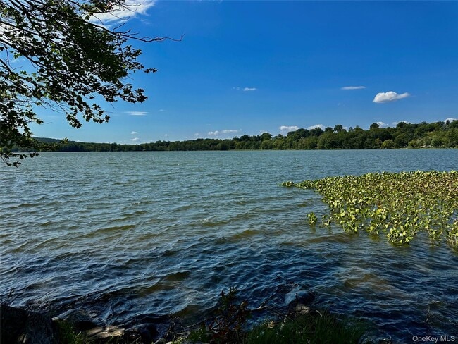 Building Photo - 3 Friend St