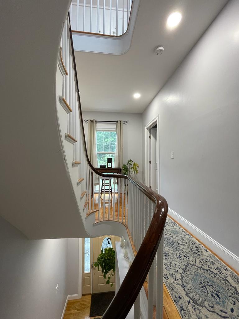Hallway - 15 River St