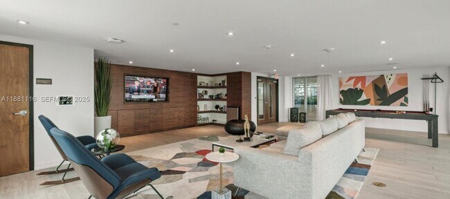 Building Photo - 591 Evernia St