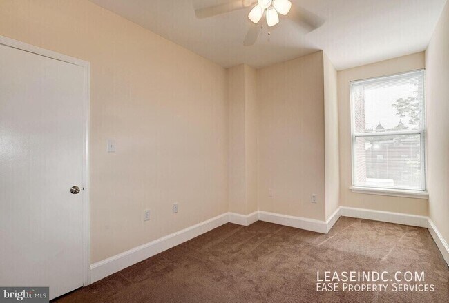 Building Photo - 2025 Flagler Pl NW