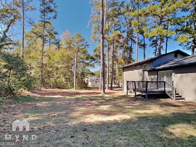 Building Photo - 2945 Botany Dr