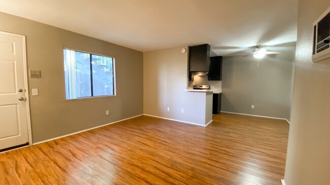 Interior Photo - 4214 34th St