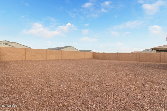 Building Photo - 18012 W Pierson St