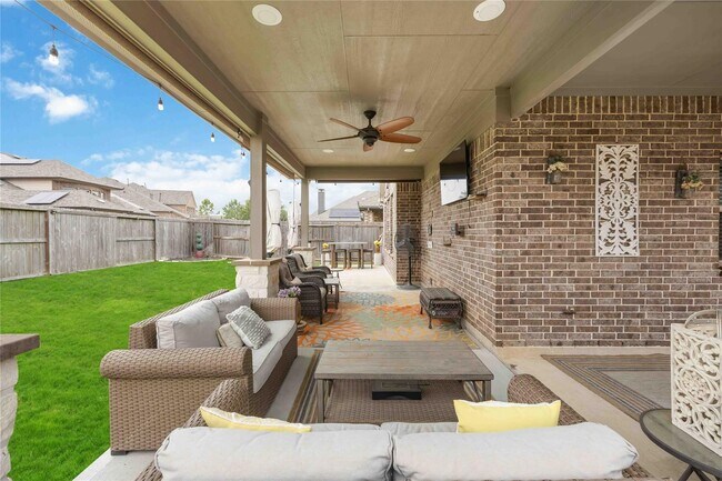 Building Photo - 30643 Morning Dove Dr
