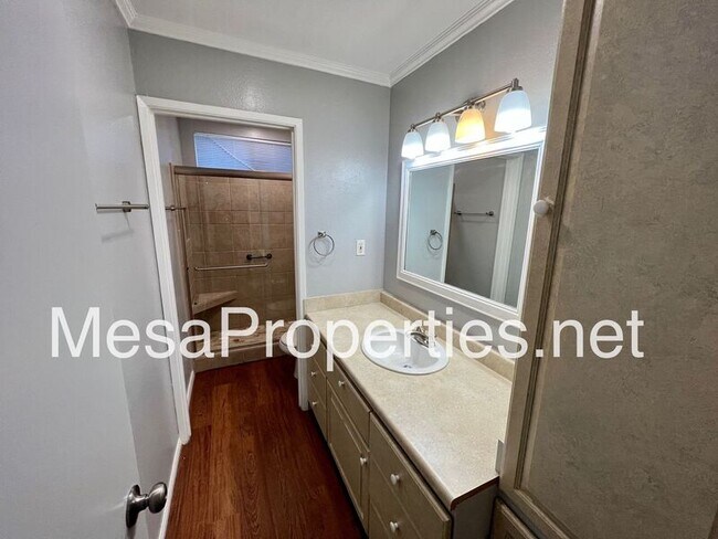 Building Photo - 3929 Rancho Del Oro Dr