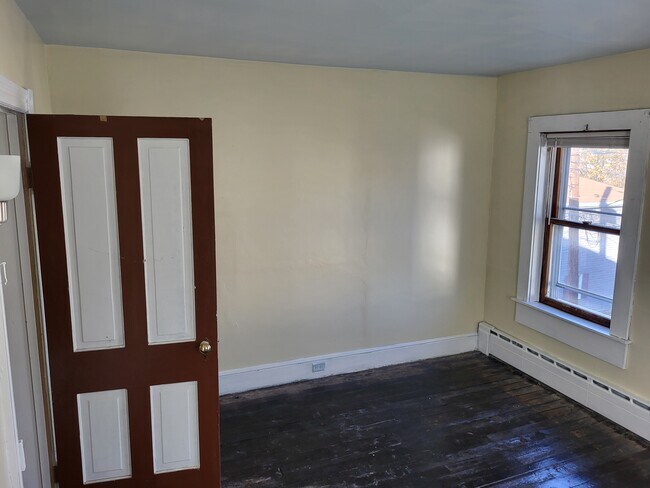 Building Photo - 226 Green St