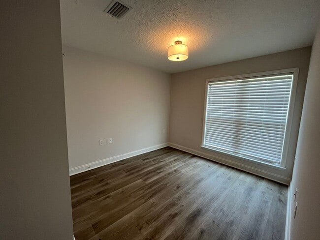 Building Photo - 3276 Kelsee Cir