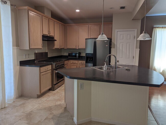 Building Photo - 3797 Mt Carmel Ln