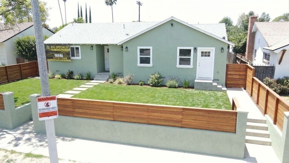 Building Photo - 6561 Winnetka Ave