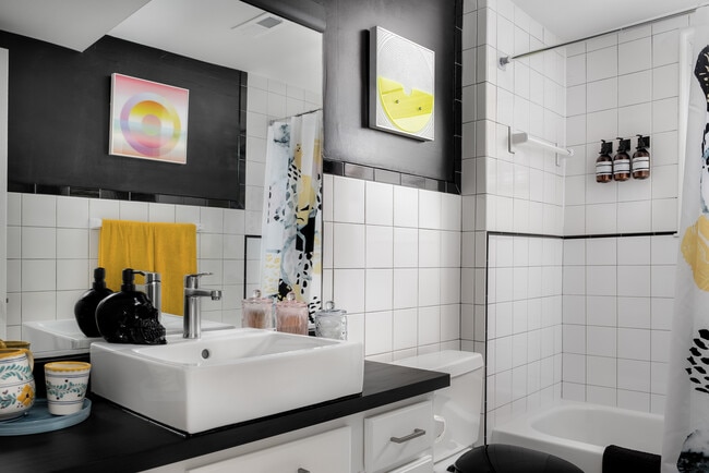 Building Photo - 4939 17th Rd N