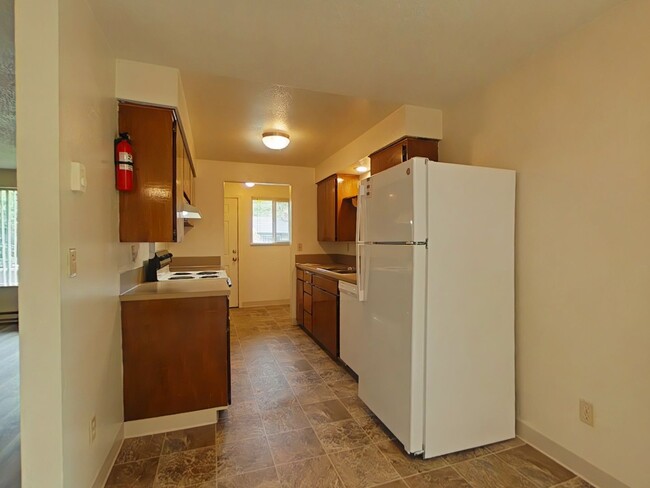 Building Photo - 3 Bedroom House ~ South Corvallis