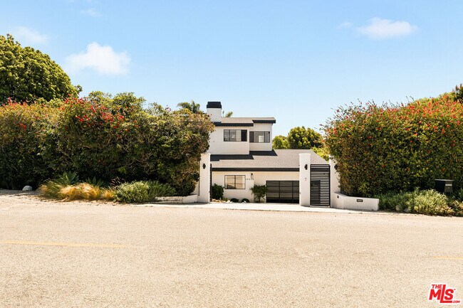 Building Photo - 29328 Heathercliff Rd