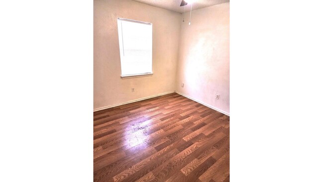 Building Photo - 4607 Grinnell St