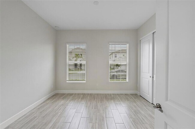 Building Photo - 5218 Liberty Ln