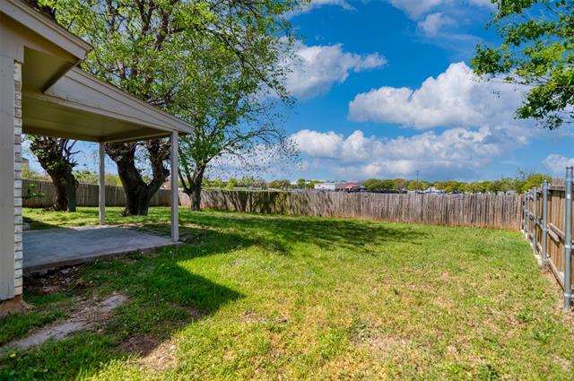 Building Photo - 7616 Parkwood Ln