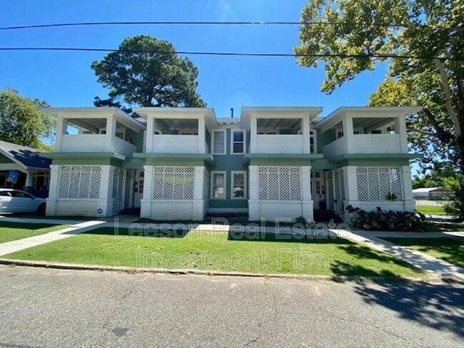 Building Photo - 523 1/2 WICHITA ST