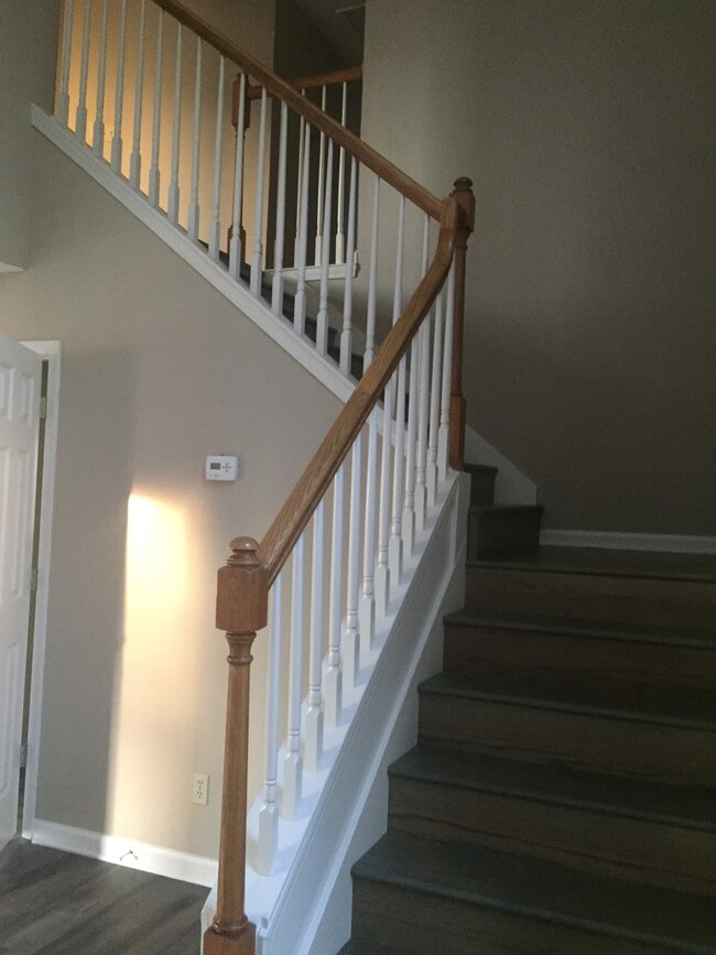 Building Photo - 144 Scenic Harpeth Dr