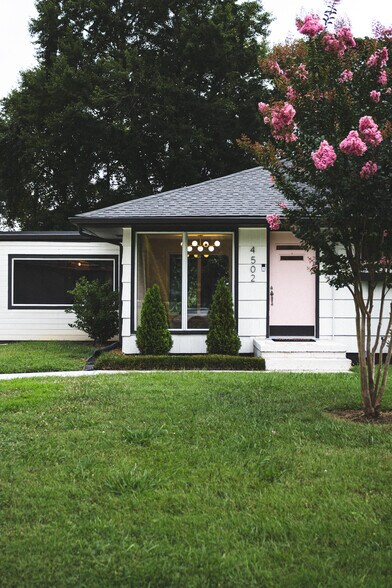 Primary Photo - 4502 Glasgow Rd